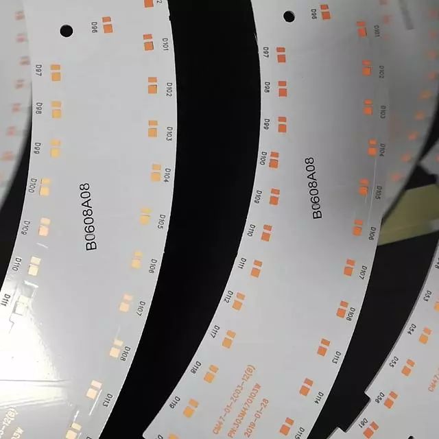 E225噴碼機(jī)在PCB行業(yè)的應(yīng)用